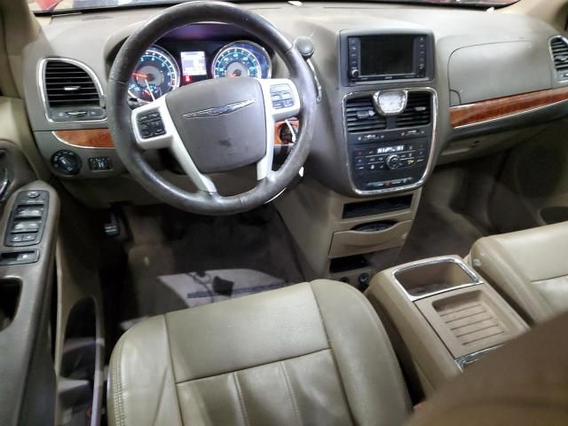 2015 Chrysler Town & Country Touring