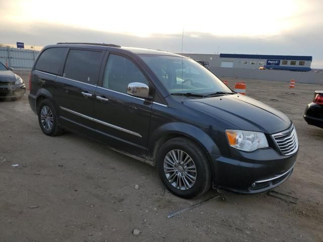 2014 Chrysler Town & Country Touring L