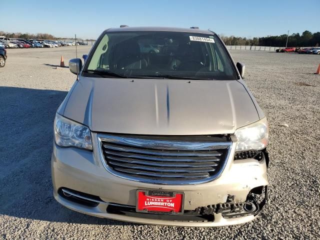 2013 Chrysler Town & Country Touring