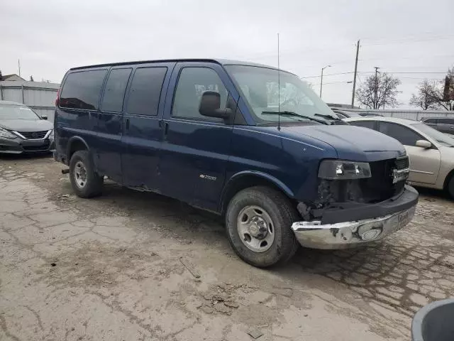 2004 Chevrolet Express G2500