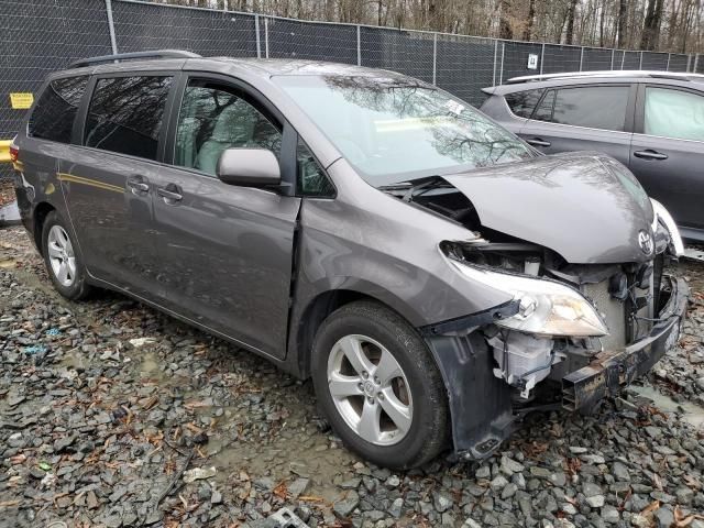 2015 Toyota Sienna LE