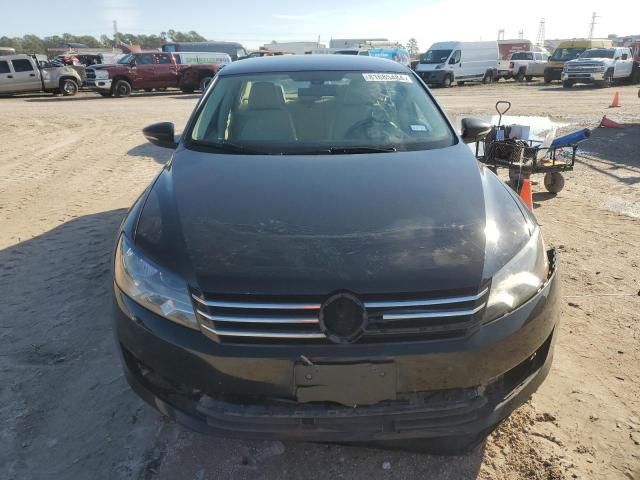 2012 Volkswagen Passat SE