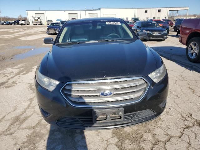 2013 Ford Taurus SE