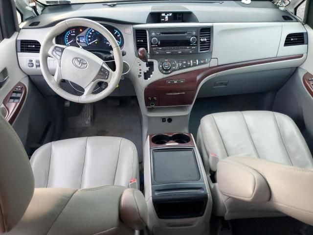 2013 Toyota Sienna XLE