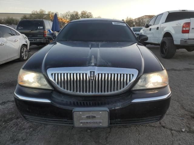 2004 Lincoln Town Car Ultimate