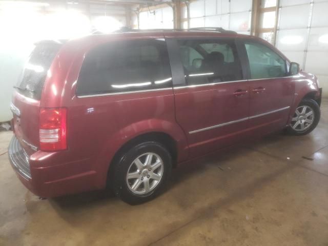 2010 Chrysler Town & Country Touring