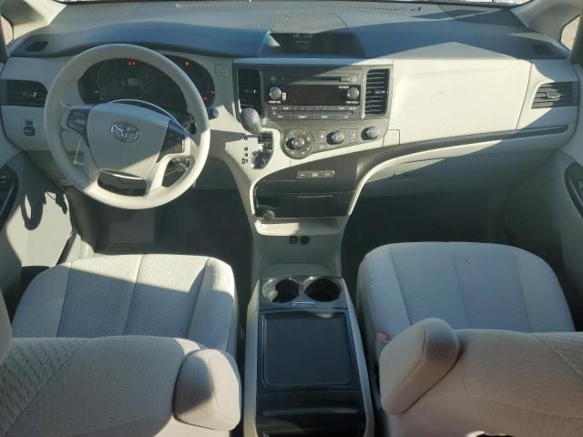 2012 Toyota Sienna LE