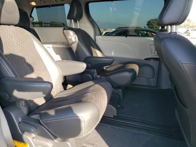 2012 Toyota Sienna Sport