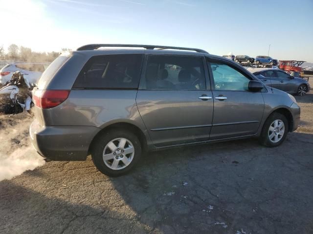 2005 Toyota Sienna CE