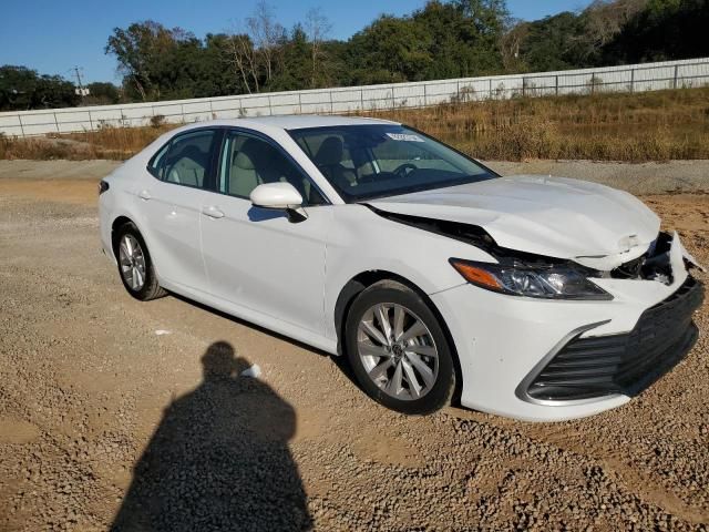 2022 Toyota Camry LE