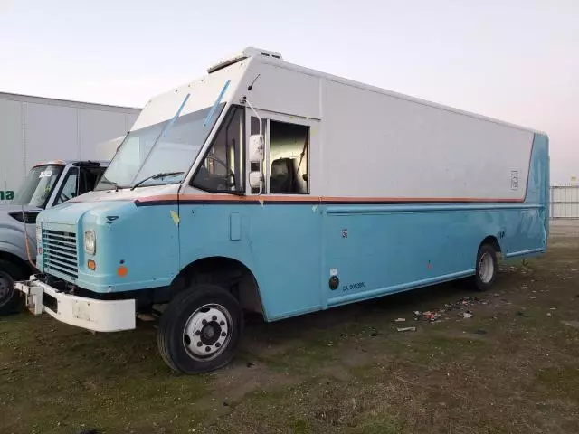 2018 Freightliner Chassis M Line WALK-IN Van