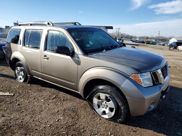 2006 Nissan Pathfinder LE