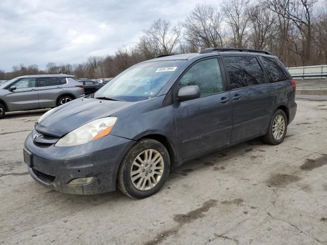 2009 Toyota Sienna XLE