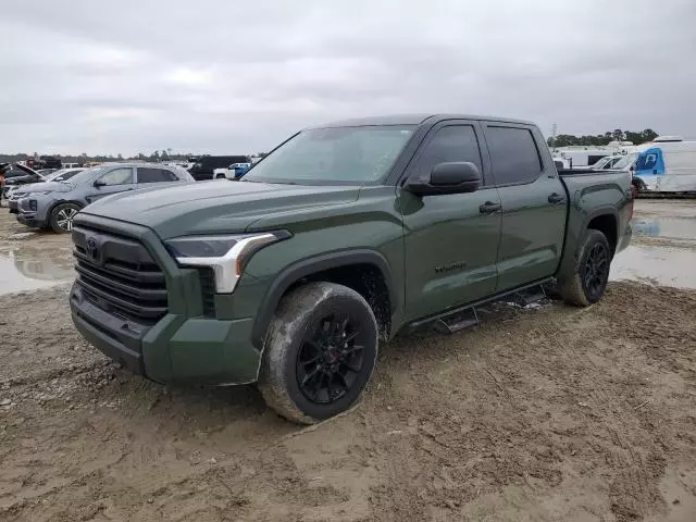 2022 Toyota Tundra Crewmax SR