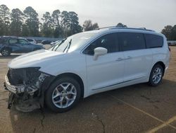 2018 Chrysler Pacifica Touring L Plus en venta en Longview, TX