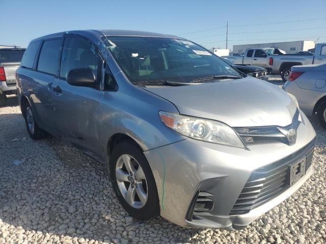 2018 Toyota Sienna L