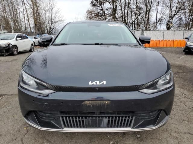 2022 KIA EV6 Light