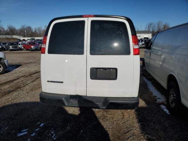 2021 Chevrolet Express G2500