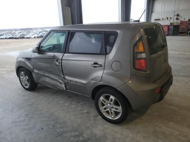 2011 KIA Soul +