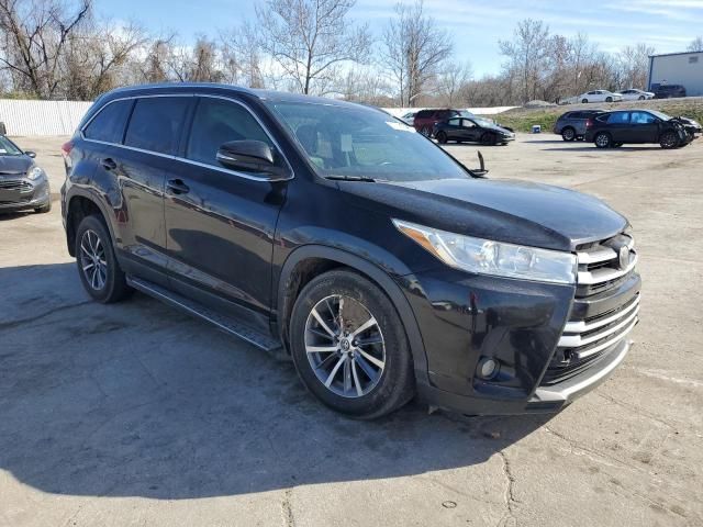 2019 Toyota Highlander SE