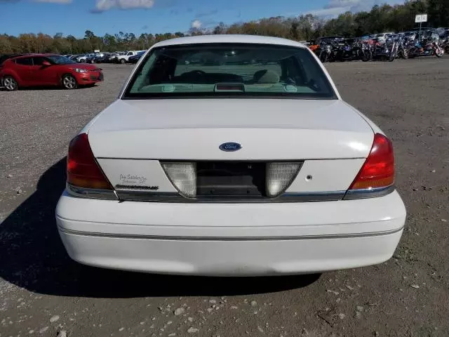 2000 Ford Crown Victoria LX