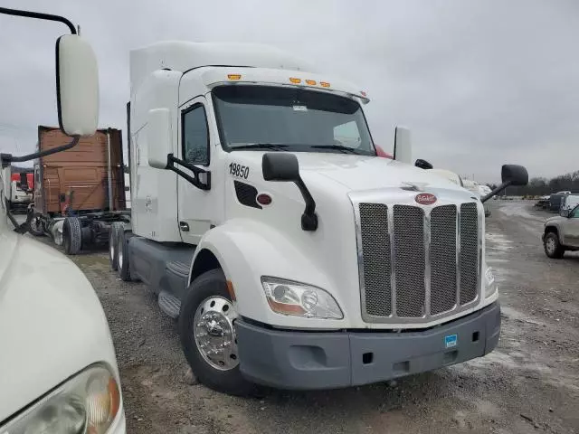 2019 Peterbilt 579