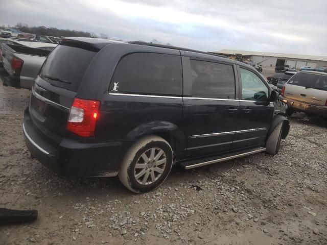 2013 Chrysler Town & Country Touring