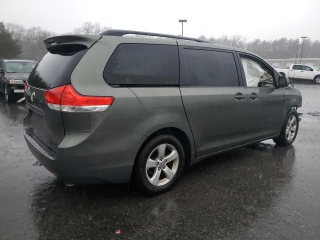 2012 Toyota Sienna LE