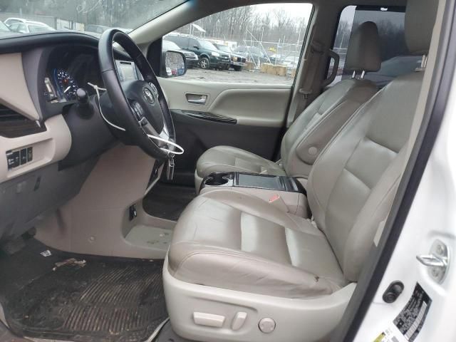 2015 Toyota Sienna XLE