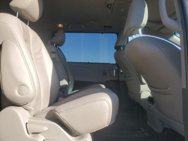 2011 Toyota Sienna XLE