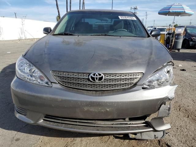 2005 Toyota Camry LE