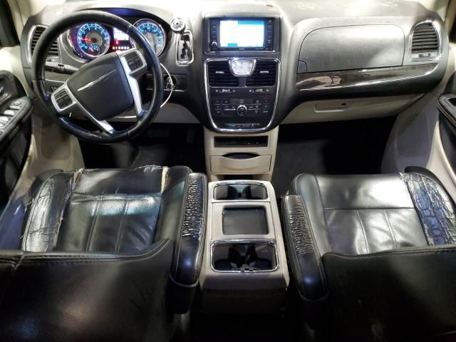 2012 Chrysler Town & Country Touring