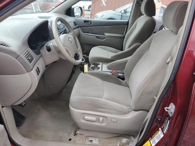 2006 Toyota Sienna CE