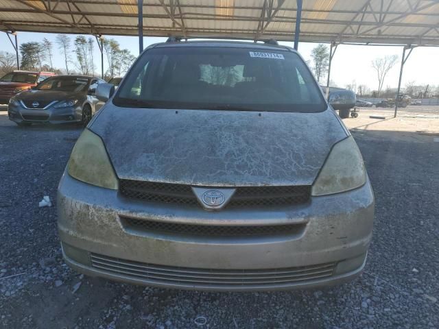 2004 Toyota Sienna XLE