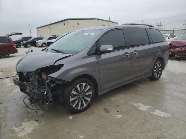 2019 Toyota Sienna XLE