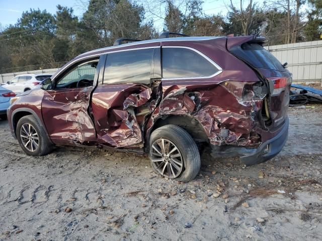 2017 Toyota Highlander SE