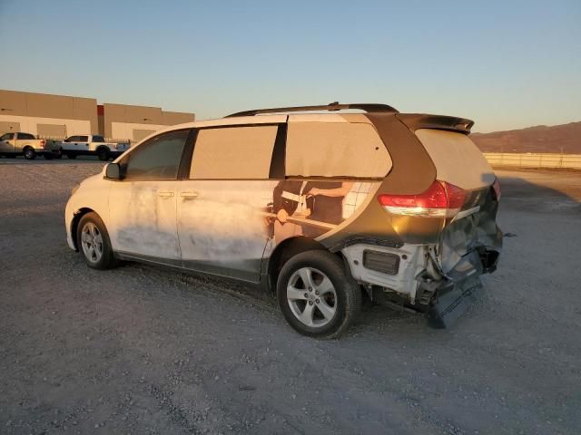 2014 Toyota Sienna LE