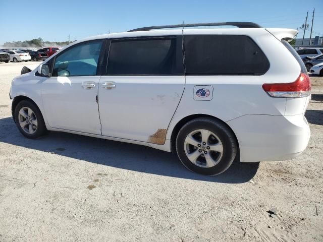 2014 Toyota Sienna LE