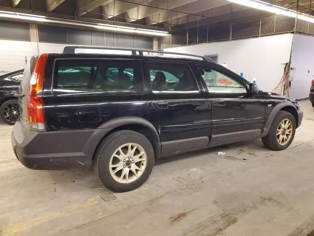 2004 Volvo XC70