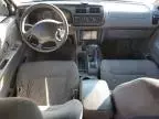 2000 Nissan Frontier Crew Cab XE