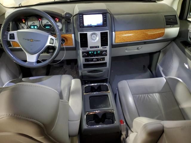 2010 Chrysler Town & Country Limited