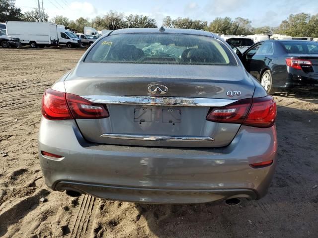 2017 Infiniti Q70 3.7