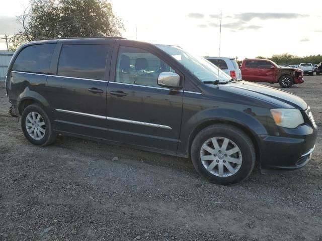 2011 Chrysler Town & Country Touring L