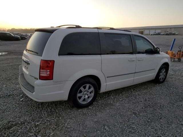 2010 Chrysler Town & Country Touring