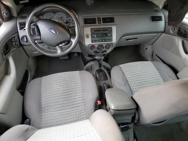 2005 Ford Focus ZX4