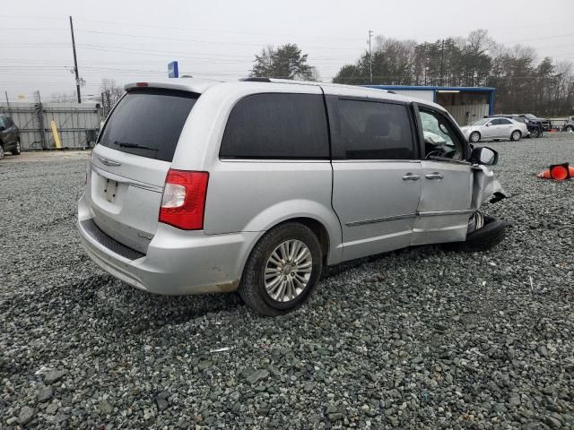 2012 Chrysler Town & Country Limited