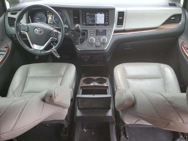 2019 Toyota Sienna XLE