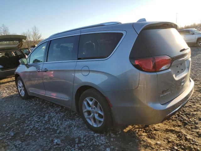 2017 Chrysler Pacifica Touring L Plus