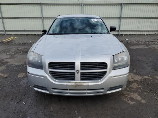 2005 Dodge Magnum SXT