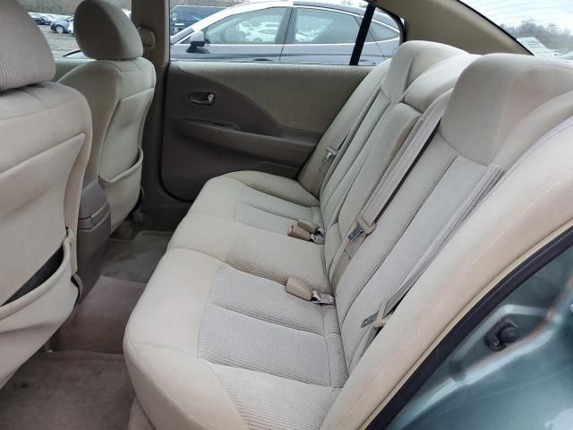 2002 Nissan Altima Base